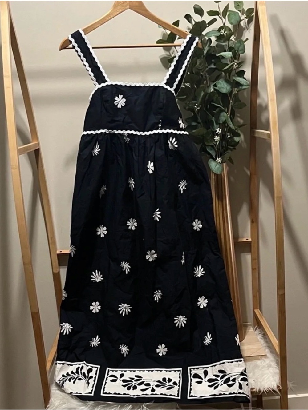 Zara Black Sundress with White Floral Embroidery